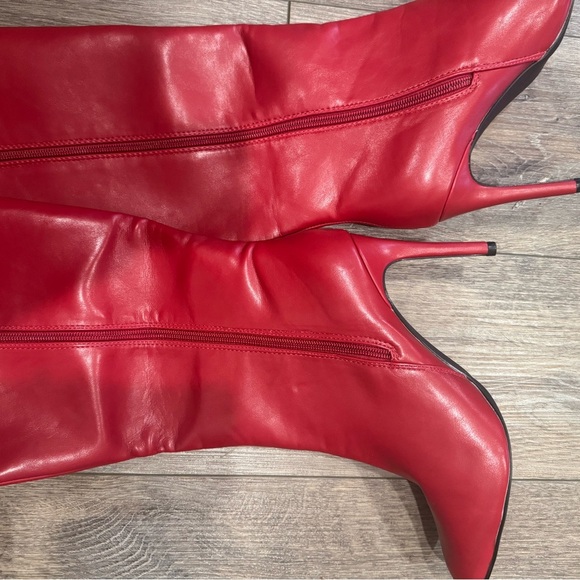 Mia Women’s Marysol Fashion Boot, Red 10 - Picture 5 of 8